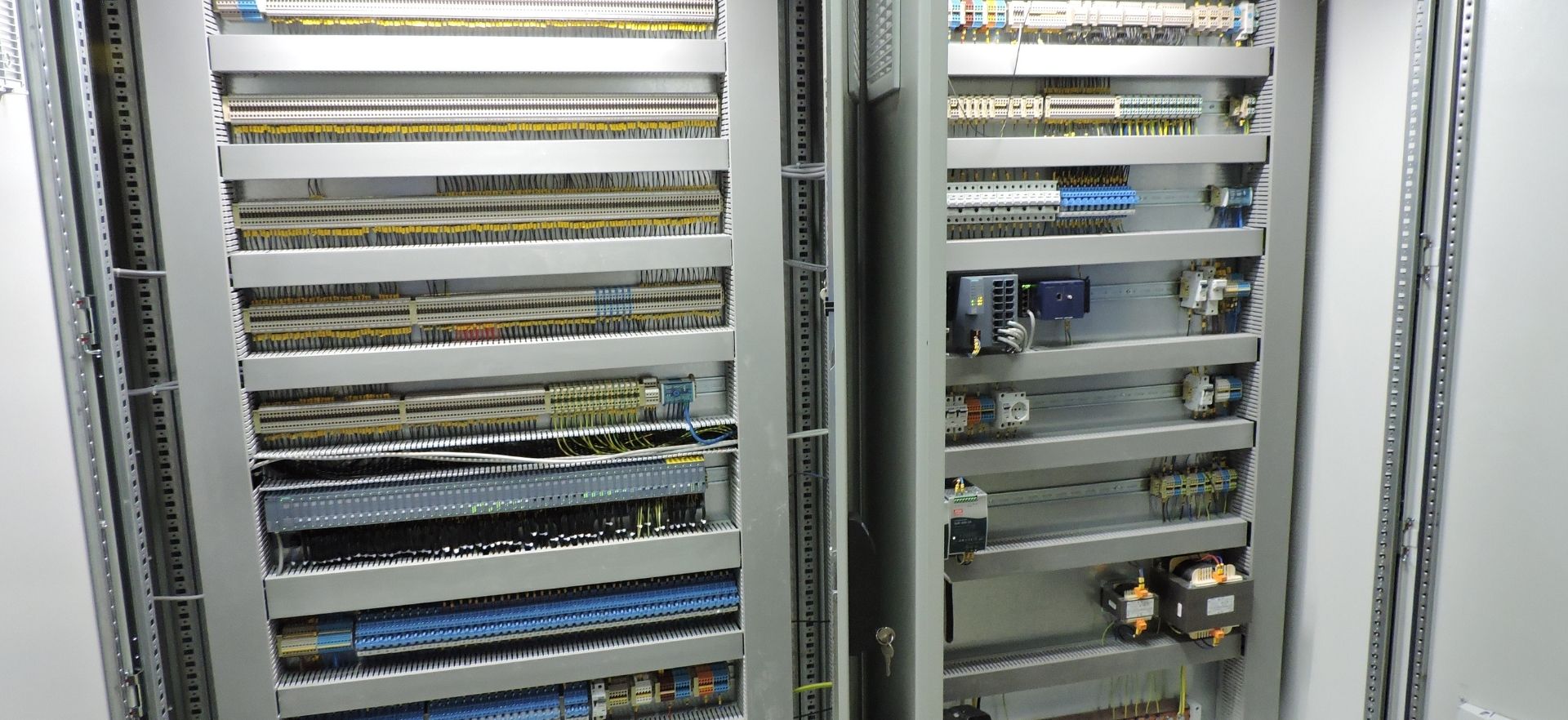 zastosowanie szaf sterowniczych