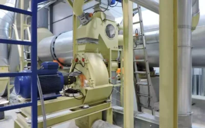 How does a hammer mill work?